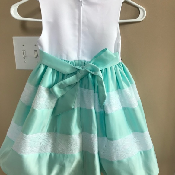 PRINCESS FAITH GIRLS DRESS SIZE 5 - Picture 4 of 6